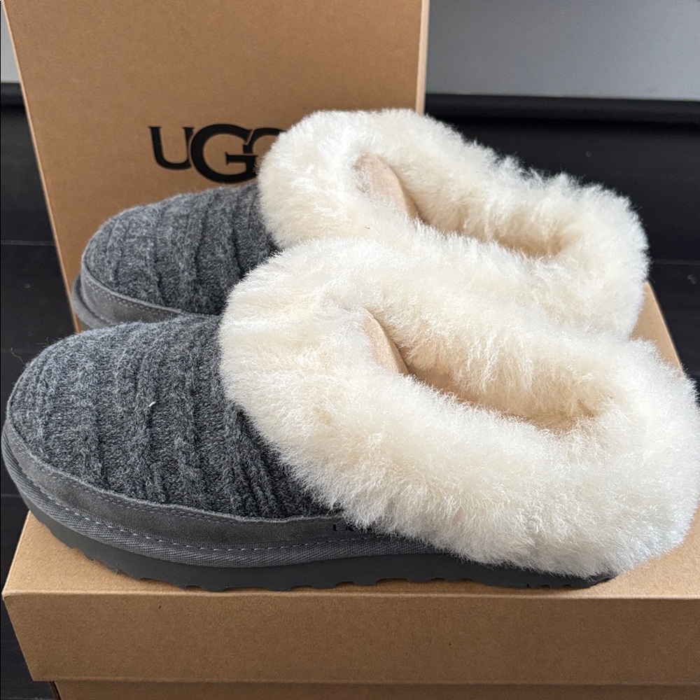 UGG CLUGGETTE CABELLE KNIT SLIPPERS IN MOONGRAY SZ 6 new in box - Picture 2 of 9